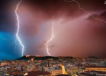 1011515 10202039779059267 1619044123 n 350x250 - Fulmini in diretta dall'hinterland di Cagliari