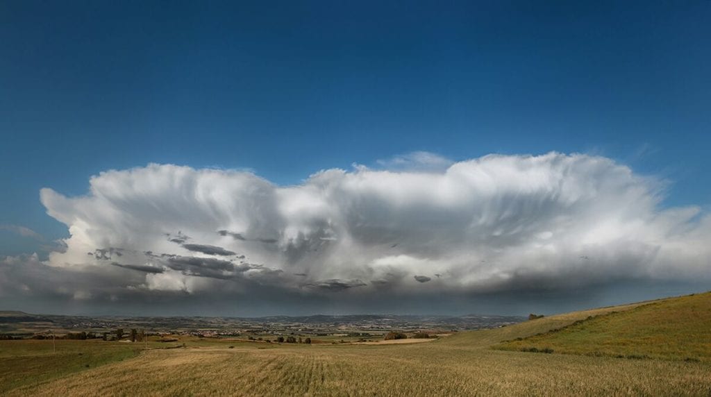 IMG 20150518 WA0006 1024x572 - Incredibili accumuli ieri: il temporale scarica 128 mm!