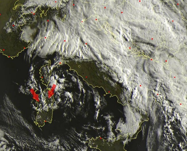 Untitled 1 - Risveglio con i temporali sul nord Sardegna