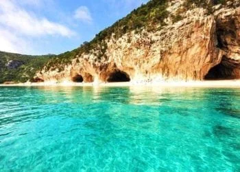 alex mendez 350x250 - Cala Luna...da togliere il fiato!