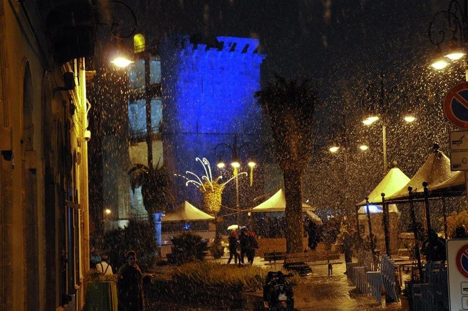 cagliari4 - Una spettacolare nevicata saluta il 2014 a Cagliari