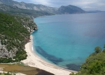 calalunajpg 350x250 - Weekend in Sardegna tra sole, qualche acquazzone e il mite Scirocco
