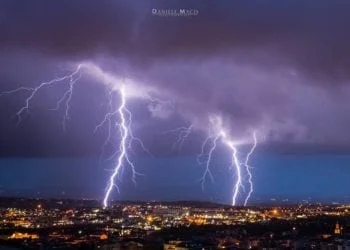 11231906 10207518389546893 8588560053316564651 n 350x250 - Spettacolari fulmini notturni nel Sassarese