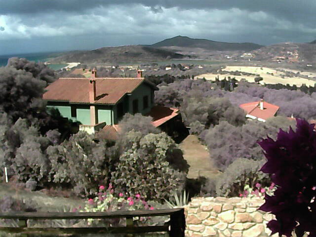 20150617011355 - Chia, il cielo è solcato da nubi scure e minacciose