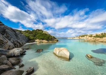 Cala Napoletana Caprera by giannifa2007 on flickr 350x250 - La Sardegna sotto la neve, ricordi fotografici