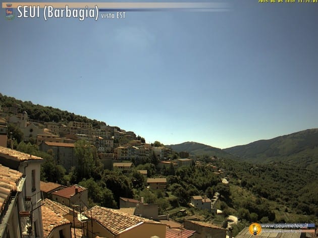 get webcam1 - Incredibile Villanova Strisaili: minima di 3°C!