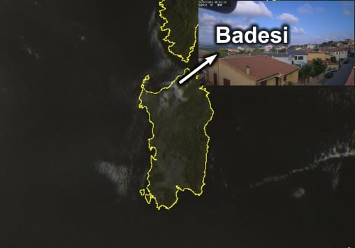 Badesi - Transitano nubi basse nel nord dell'Isola