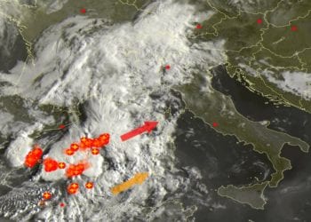 Untitled 2 350x250 - Esplodono i temporali attorno a Cagliari
