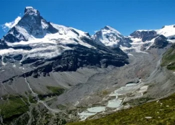 fusione ghiacciai 350x250 - La fusione dei ghiacciai del Pianeta accelera in modo preoccupante