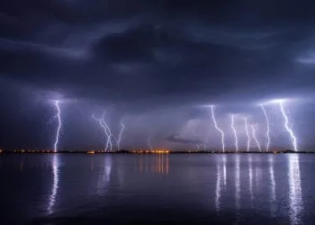 paura dei fulmini relampago del catatumbo veneziela 350x250 - Fulmini in diretta dall'hinterland di Cagliari
