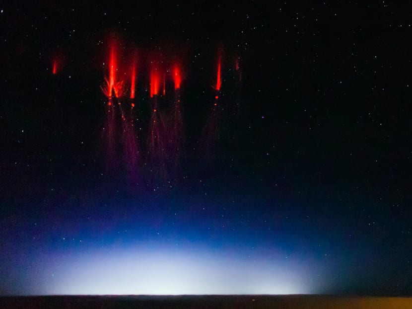 spettro rosso in messico nasa - "Spettri" fotografati dalla ISS. Fantasmi? Non proprio...