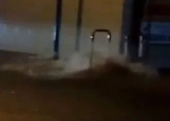 02 10 2015 20 50 23 350x250 - Ciclone su Cala Gonone: ecco alcuni istanti del nubifragio