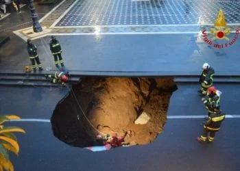 2015 10 21 intervento a Valverde 3 350x250 - Australia, campeggio inghiottito da un sinkhole