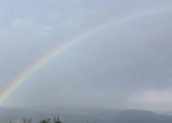 Nuoro 350x250 - Nuoro, temperatura 5°C. Virghe nevose sui monti e arcobaleno