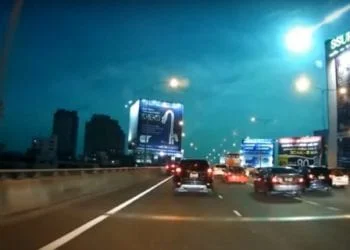 Untitled 12 350x250 - Palla di fuoco in pieno giorno sui cieli di Bangkok - VIDEO