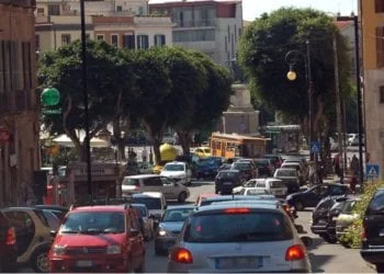 traffico2 full 350x250 - Isolati rovesci in atto nel Cagliaritano