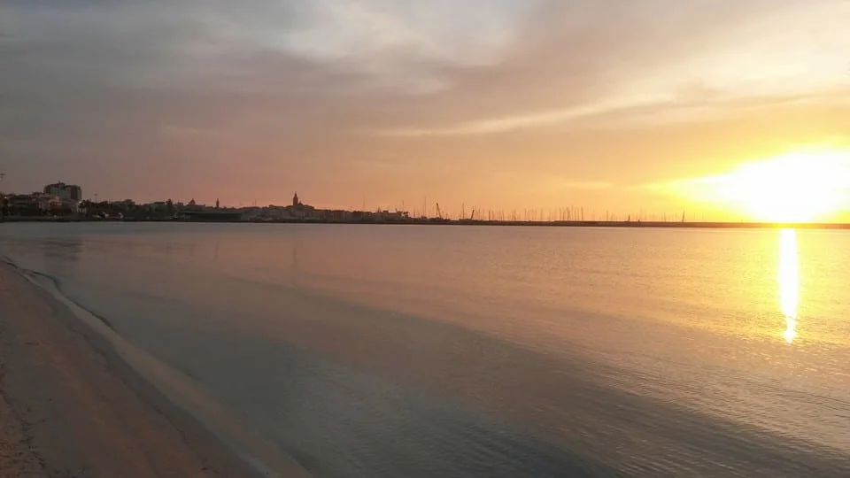 alghero tramonto 5 - Alghero, un mese di sole invernale. Evento meteo eccezionale. Occasione per fare turismo