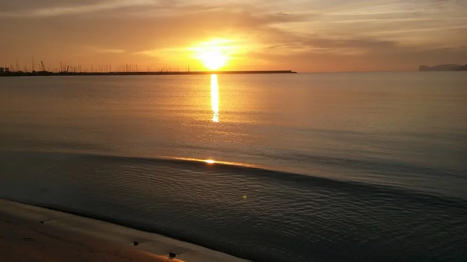 alghero tramonto - Alghero, un mese di sole invernale. Evento meteo eccezionale. Occasione per fare turismo