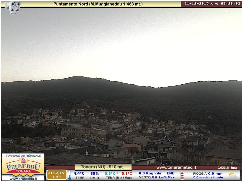 Nella foto scorcio di Tonara alle 7:28, credits tonarameteo.it