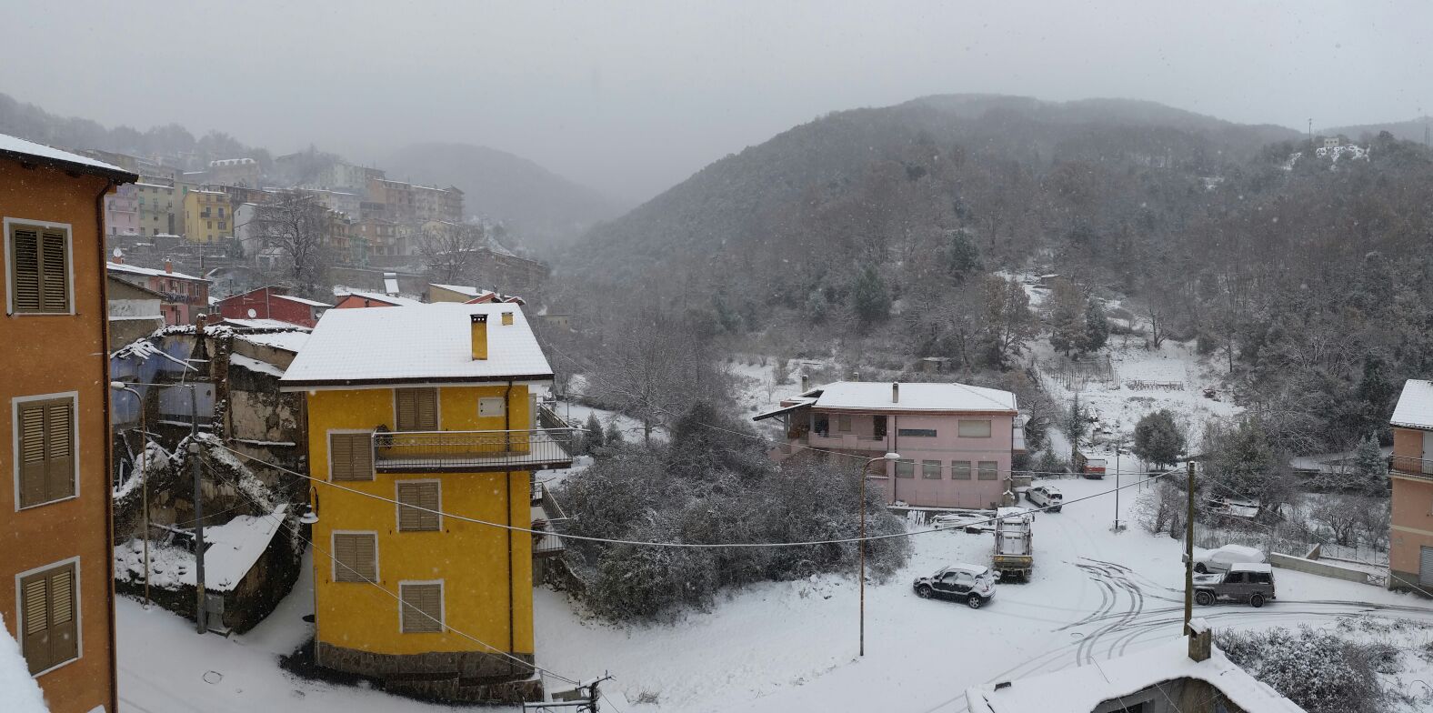 Desulo6 - Desulo, la neve cade abbondante: foto e video in real time