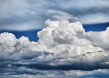 Fotolia 22860587 XS 350x250 - Vi siete mai chiesti se le nuvole influiscono sul riscaldamento del Pianeta?