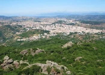 Vista di Nuoro dal monte Ortobene 350x250 - Cagliari, meteo incerto, temporali alla lontana. Da lunedì sole e caldo