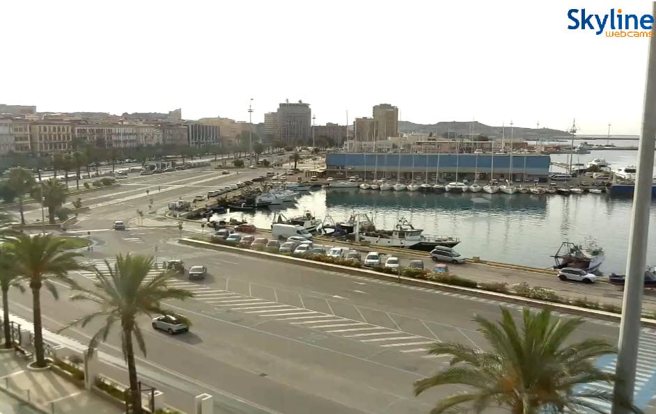 cagliari - Sardegna, condizioni meteo soleggiate. Zone interne aria secca. E' piena Estate