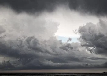 temporale oristano 350x250 - Bel tempo, ma nel finire di settimana c'è il rischio di un cambiamento meteo rilevante