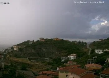 webcam 350x250 - Oggi e domani nuovi temporali in Sardegna. Ma per spegnere la siccità servirebbe ben altro. Meteo prossimi giorni