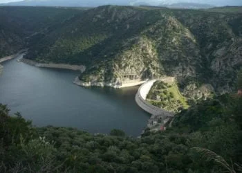bacino idrico sardegna 350x250 - Oggi e domani nuovi temporali in Sardegna. Ma per spegnere la siccità servirebbe ben altro. Meteo prossimi giorni