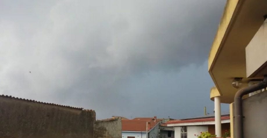 06 11 2016 19 57 54 - Il video del temporale di Mogoro