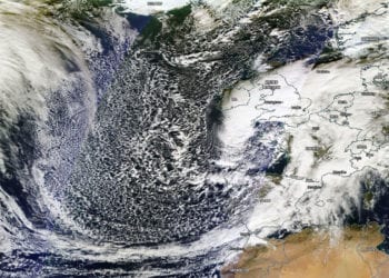 Petrine 350x250 - Tempesta "Petrine" su Europa occidentale: spettacolare immagine satellitare
