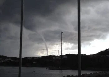 tromba daria a porto cervo 350x250 - Tempesta in Sardegna: è emergenza meteo con allerta Protezione Civile. Piogge intense sulla neve