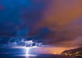 Fotolia 44557530 XS 350x250 - Ci aspettano altri temporali e giovedì peggiora
