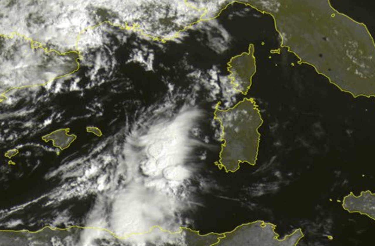 meteosat 01 - Mostruoso temporale ovest Sardegna: evoluzione meteo