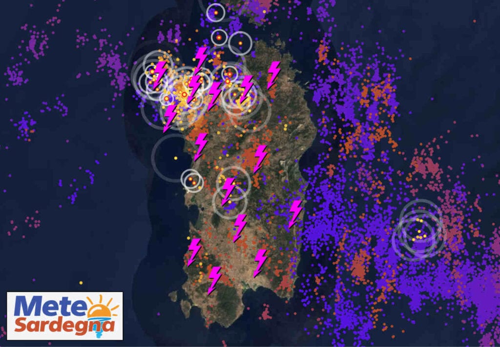 temporali live sardegna 1024x712 - Meteo Sardegna nel cuore del ciclone mediterraneo: il cielo ribolle di nubi temporalesche
