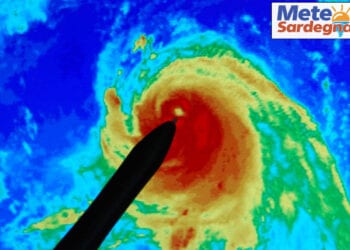 uragani nel mediterraneo 350x250 - In serata attesi severi temporali sul Tirreno