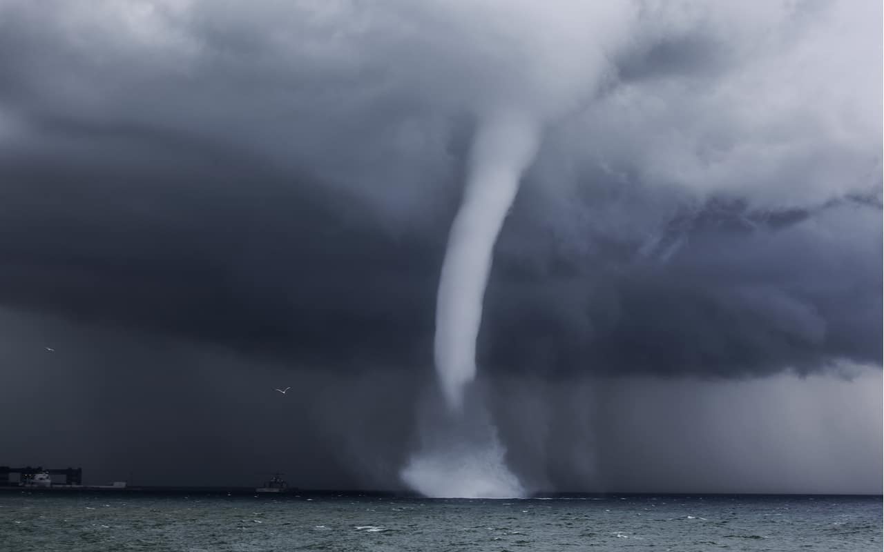 tromba marina - Meteo Sardegna, mare troppo caldo. Rischio aree cicloniche record e di TLC