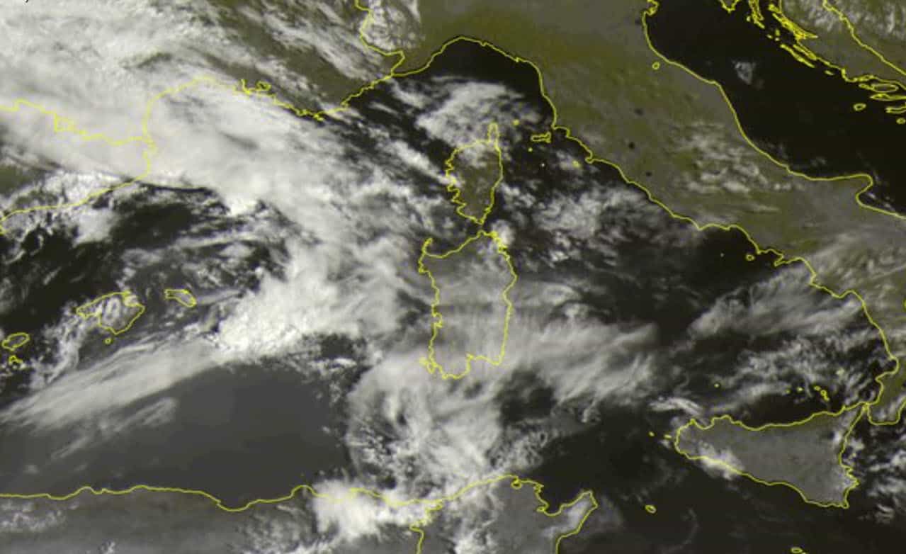 2021 09 02 10 53 11 - Meteo Sardegna, Temporali simil Tropicali. Mappe a confronto