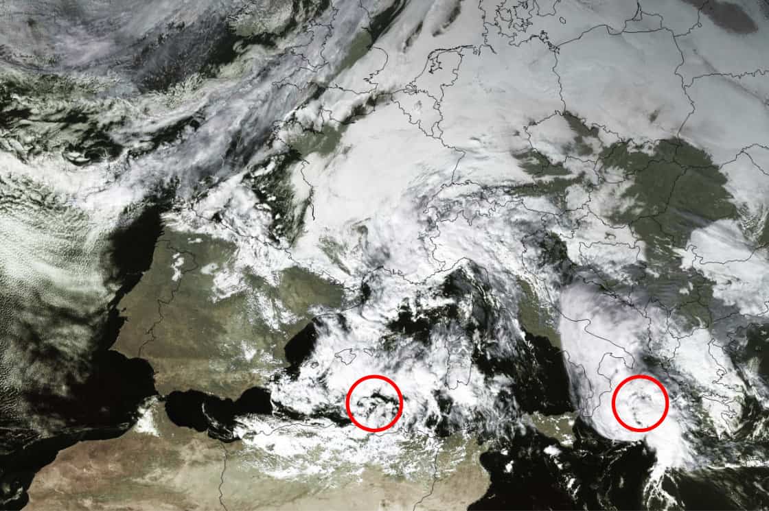 meteosat - Pesante ALLERTA METEO per la SARDEGNA: Mediterraneo è un ribollire di cicloni extra-tropicali