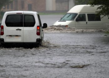 strade allagate 350x250 - Segariu, 7 anni fa la disastrosa alluvione - VIDEO