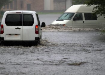 strade allagate 350x250 - Meteo SARDEGNA, cambia tutto. Stop bel tempo, Vortice Polare inizia la crisi