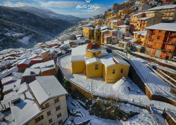 85f5a4c8 afb9 42c6 bf7d d5fa4d5ff485 1 350x250 - Prima neve del 2016 a S'Arena, Desulo: foto e video