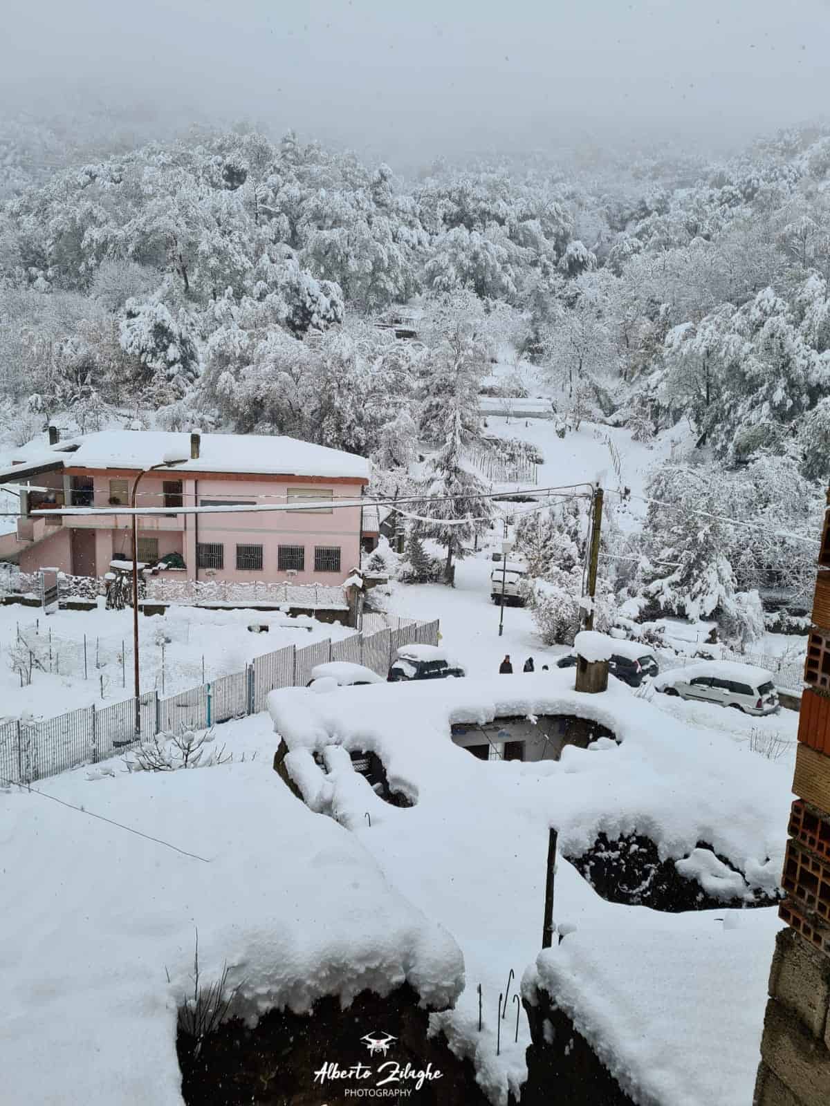 WhatsApp Image 2021 11 29 at 11.35.20 - Sardegna, meteo da Desulo, la grande neve del 29 novembre 2021